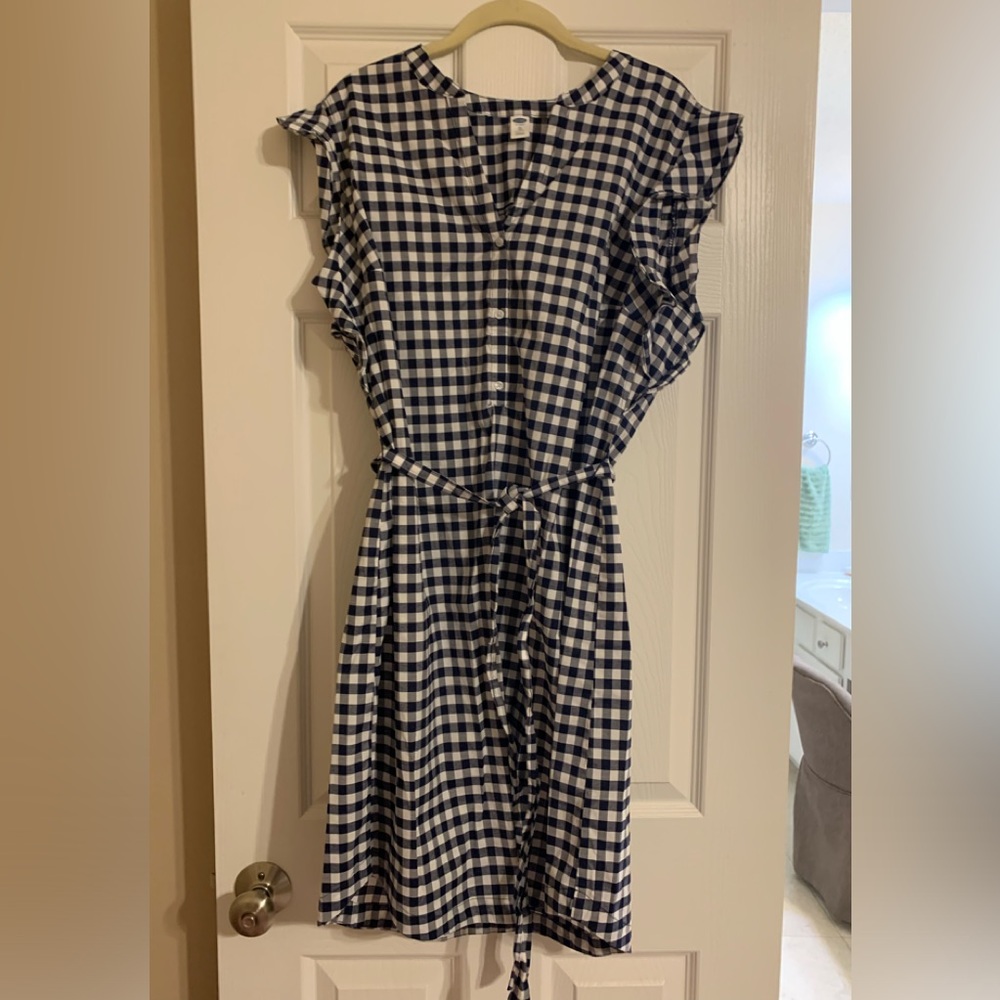 Gingham shirt dress with flutter sleeves, size XL